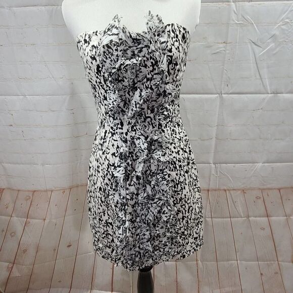 cynthia Steffe strapless short dress with ruffles - Picture 12 of 15